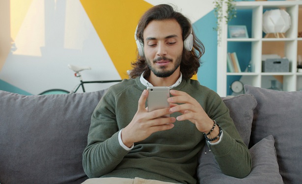 How AI Emotional Support Helps Men Feel Heard and How Blethr Leads the Way